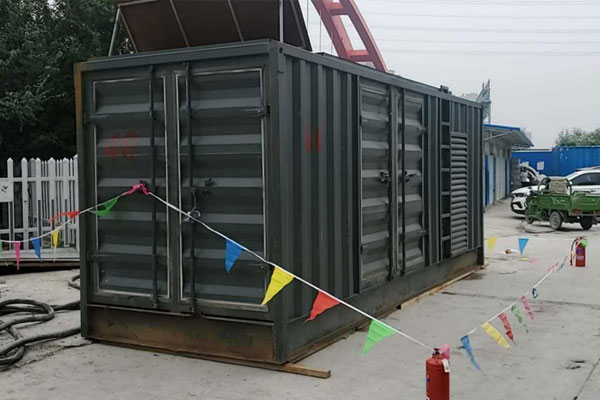 乡宁发电机租赁空气滤清器多久更换一次？